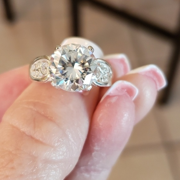 Moissanite Jewelry - 3.20 TCW DEF BRILLIANT WHITE MOISSANITE RING